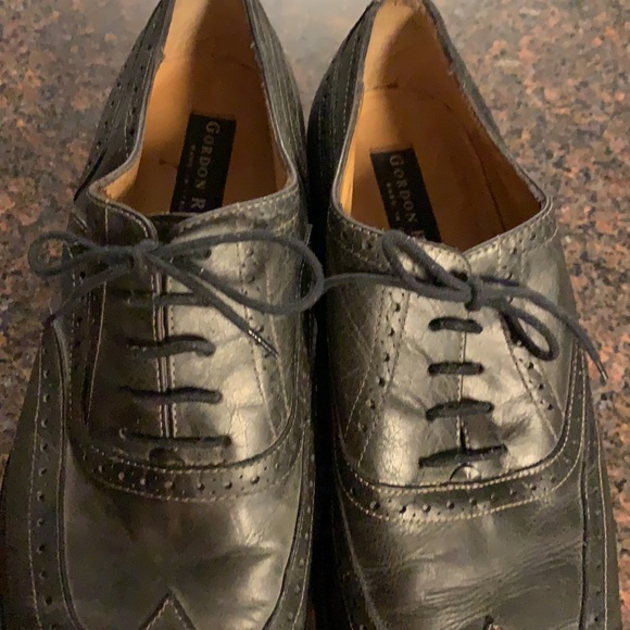 Gordon Rush Distressed Gray Leather Oxfords. - Picture 3 of 11